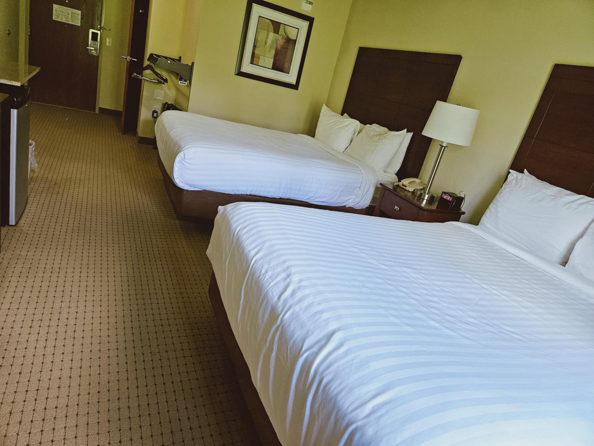 Cobblestone Inn & Suites - Bloomfield Eksteriør bilde