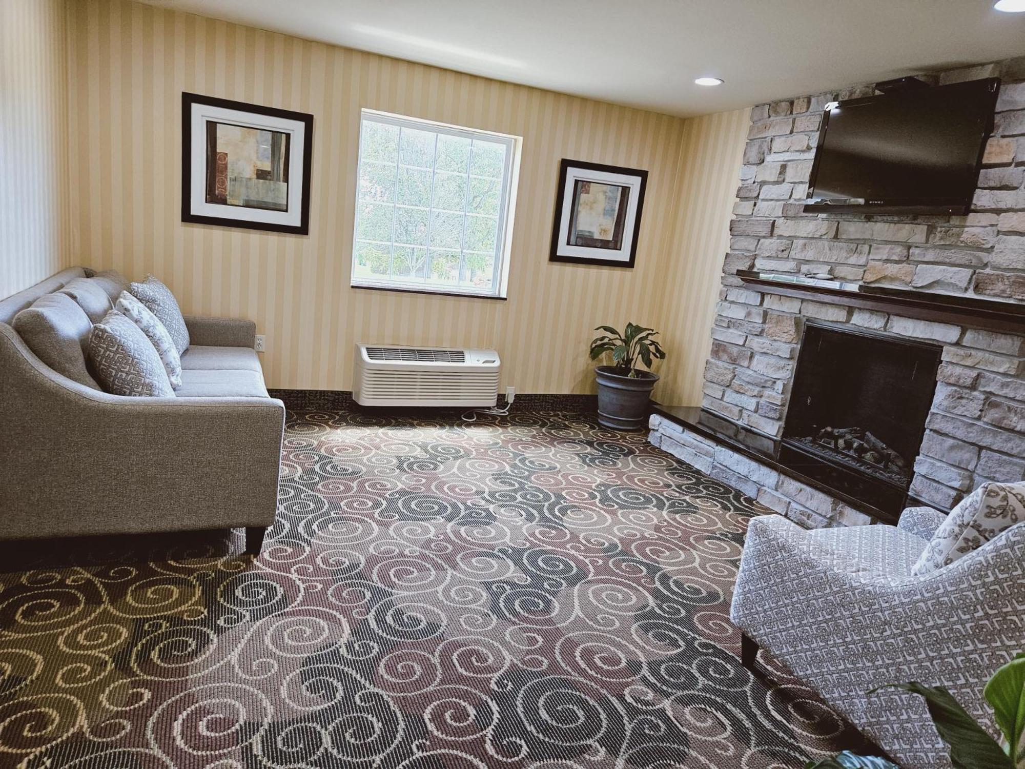 Cobblestone Inn & Suites - Bloomfield Eksteriør bilde