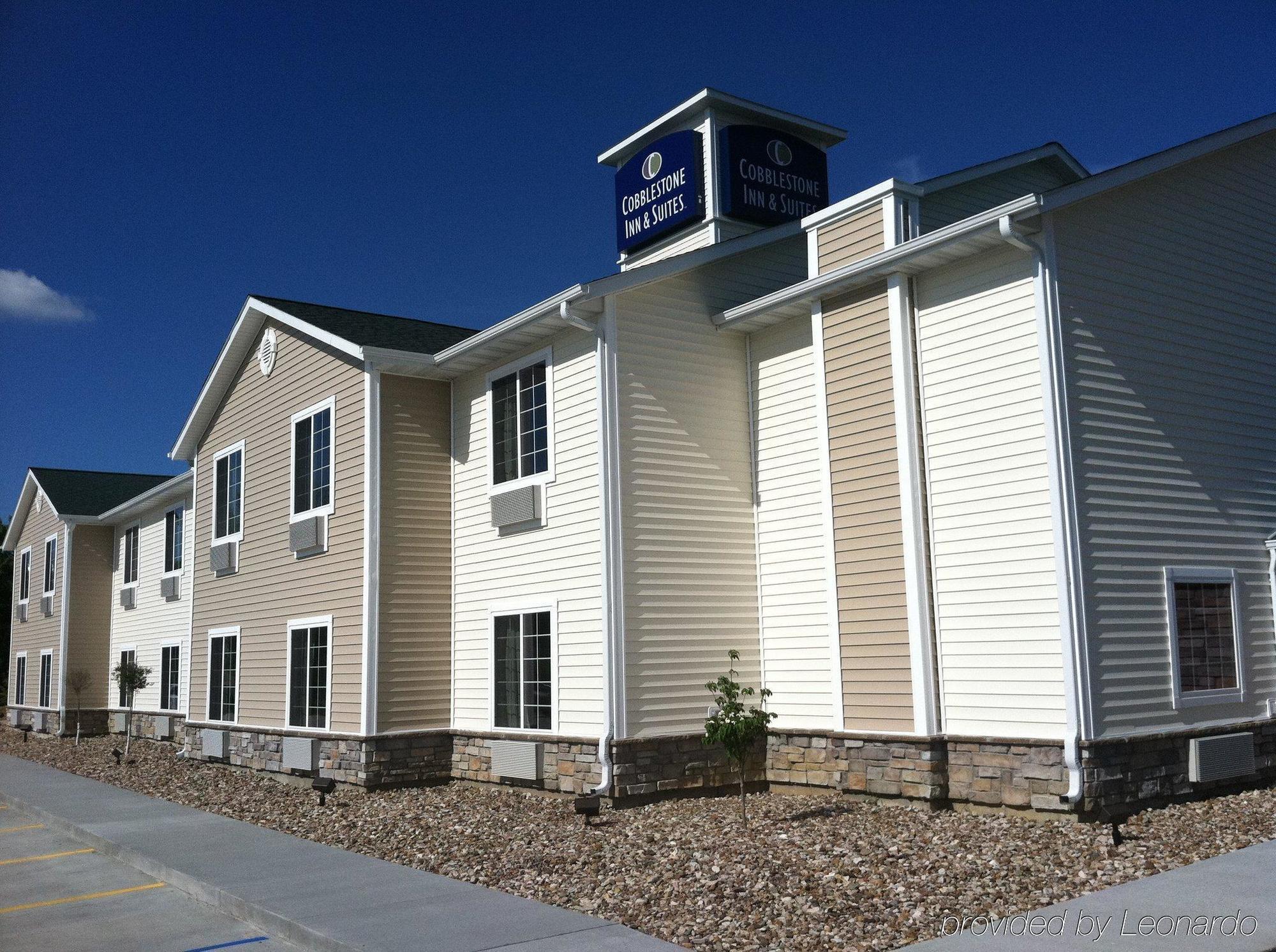 Cobblestone Inn & Suites - Bloomfield Eksteriør bilde